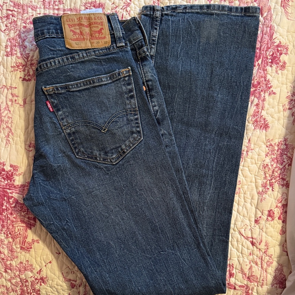 Levi's Women’s Jeans 527 
29 x 32